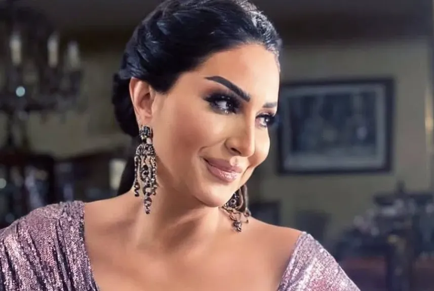 وفاء عامر
