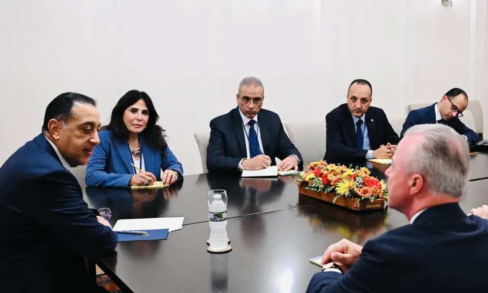 رئيس الوزراء مع رئيس بوينج
