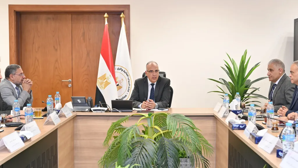 وزير الري 