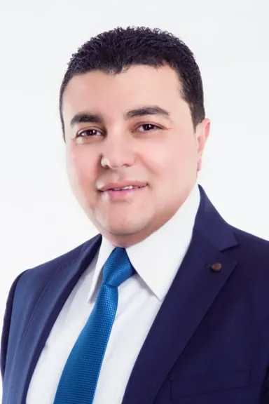 شادي الكومي