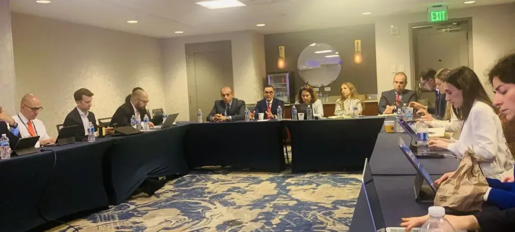 مائدة جيفريز بحضور وزير الاستثمار
