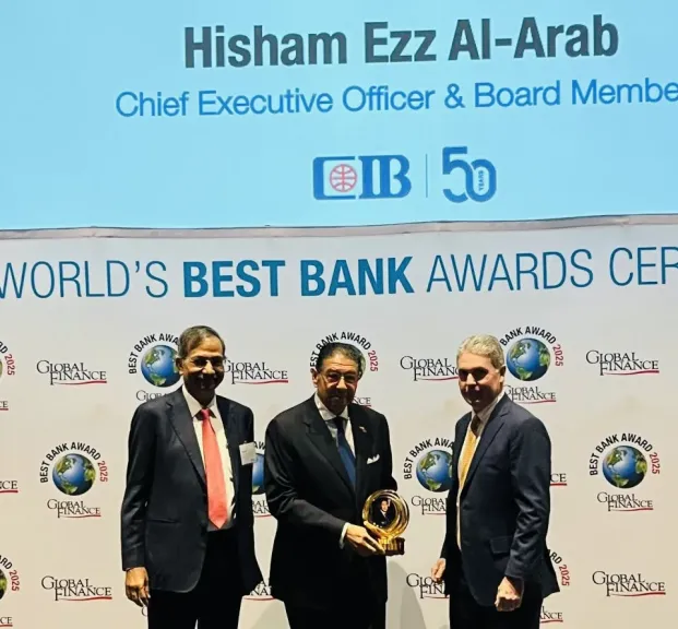 هشام عز العرب يحصد جائزة الإنجاز مدى الحياة من مجلة Global Finance