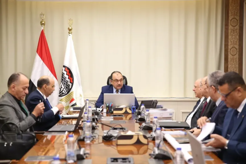 وزير قطاع الأعمال: «كيما» و«مصر للألومنيوم» نموذج لالتزام الشركات بآلية... وزير قطاع الأعمال: «كيما» و«مصر للألومنيوم» نموذج لالتزام الشركات بآلية الكربون الأوروبية ودعم الصادرات النظيفة