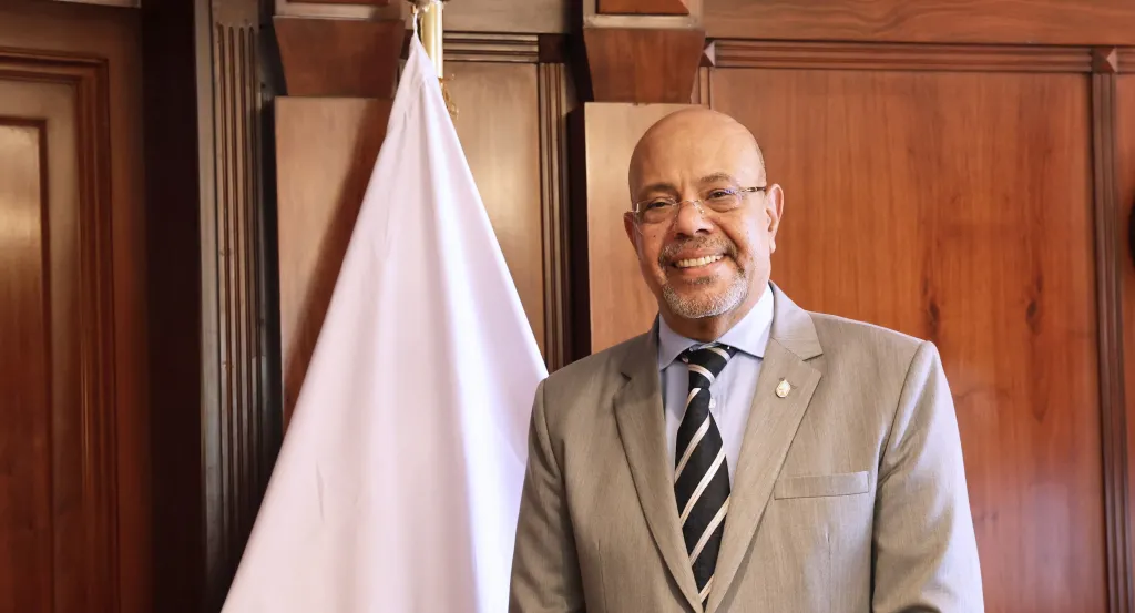 مصر للتأمين تسدد 200 مليون جنيه دفعة أولى للمصرية للاتصالات مصر للتأمين تسدد 200 مليون جنيه دفعة أولى للمصرية للاتصالات