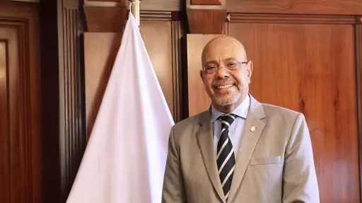 مصر للتأمين تسدد 200 مليون جنيه دفعة أولى للمصرية للاتصالات مصر للتأمين تسدد 200 مليون جنيه دفعة أولى للمصرية للاتصالات