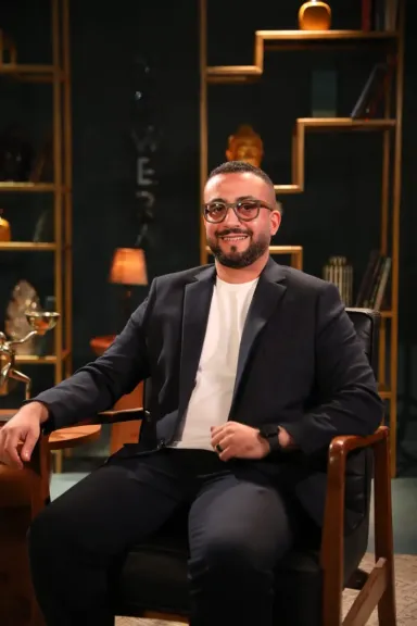 عماد ماهر: «نيو إيرا» تواصل مسيرتها بقوة بمشروعات متنوعة  بمدينة ”أكتوبر” عماد ماهر: «نيو إيرا» تواصل مسيرتها بقوة بمشروعات متنوعة  بمدينة ”أكتوبر”