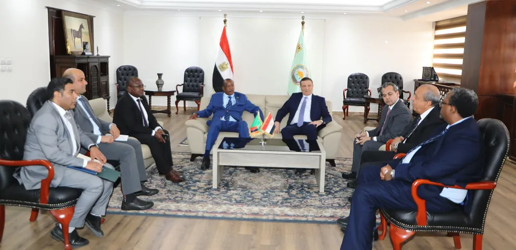 جانب من الاجتماع 