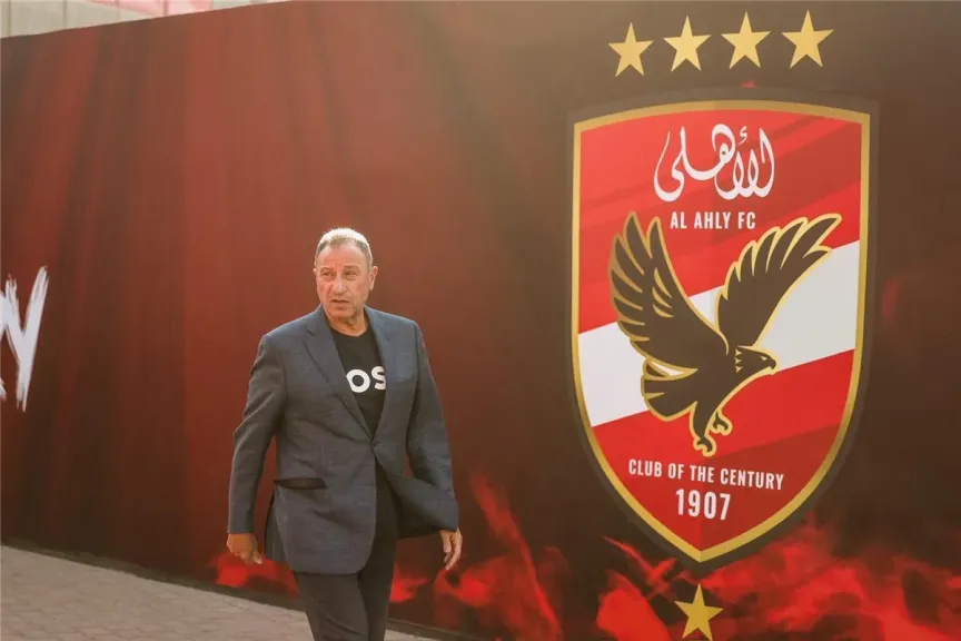 اكتساح جديد.. محمود الخطيب يحسم رئاسة الأهلي لدورة ثالثة متتالية اكتساح جديد.. محمود الخطيب يحسم رئاسة الأهلي لدورة ثالثة متتالية