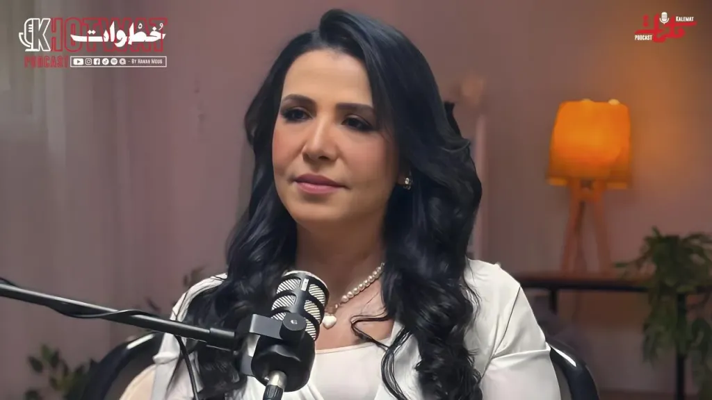 «خطوات».. حنان موج تعيد سرد حكايات الناجحين عبر بودكاست جديد