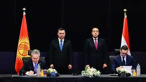 وزير الاستثمار يوقع مذكرة تفاهم لتعزيز العلاقات الاقتصادية بين مصر وقيرغيزستان