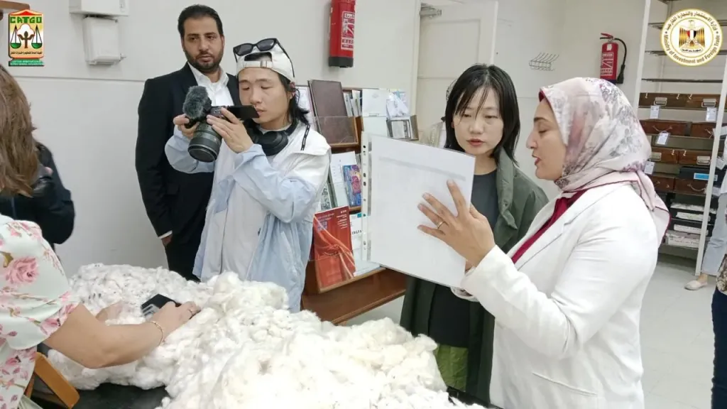 الوفد الصيني خلال الزيارة