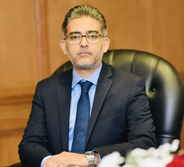 د. أحمد عبدالعزيز