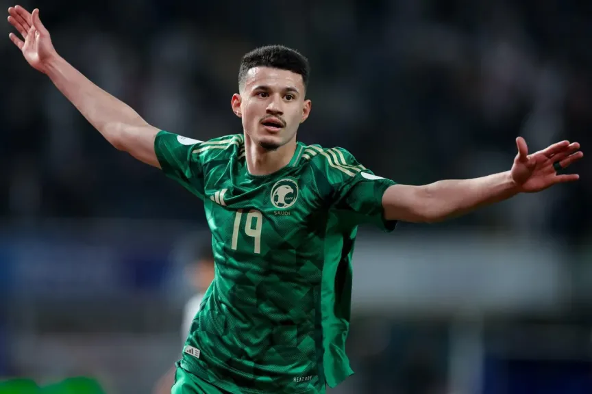 عبد الله الحمدان يغيب عن ودية السعودية والجزائر بسبب الإصابة