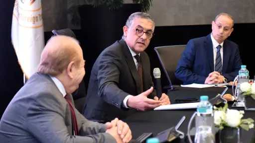 الهيئة العامة للاستثمار تبحث دعم بيئة الأعمال مع مستثمري العاشر من رمضان