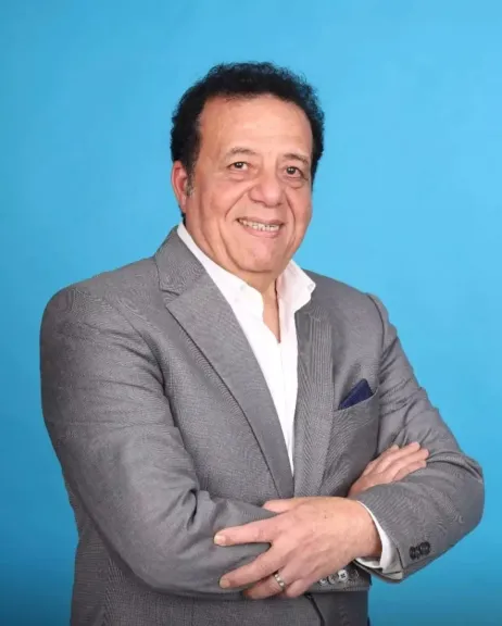 د.عاطف عبد اللطيف 