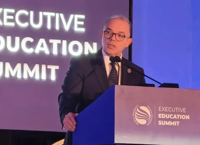 رئيس الرقابة المالية في قمة التعليم: نطور تطبيق «تمكين المرأة» لتعزيز مشاركة النساء بمجالس الإدارة