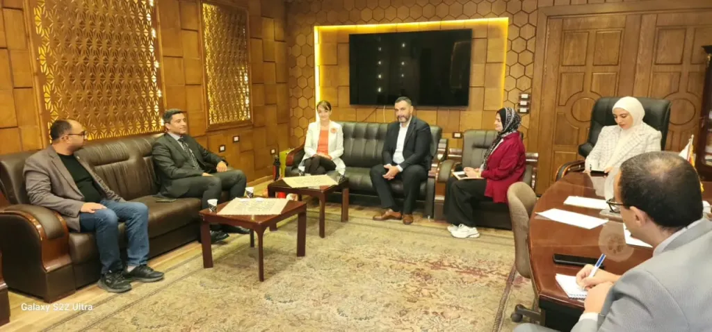 جانب من الاجتماع 