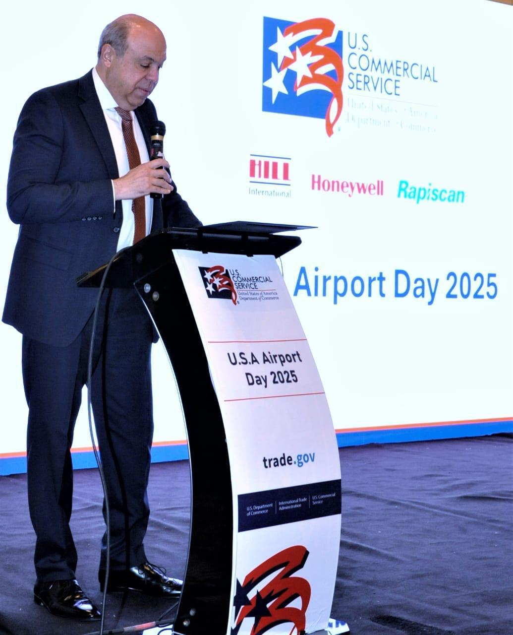 وزير الطيران المدني يشارك في ندوة ”Airport Day” بالسفارة الأمريكية لتعزيز التعاون بقطاع الطيران