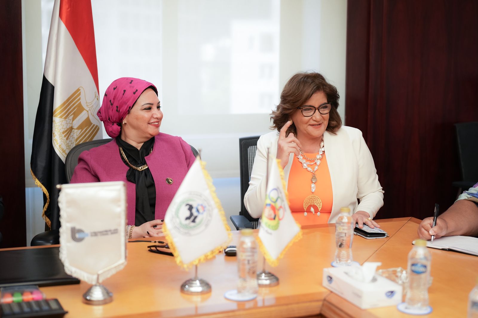 بنك قناة السويس يستقبل وفد اتحاد نقابات جنوب إفريقيا «ساسبو» لتعزيز التعاون النقابي والمصرفي