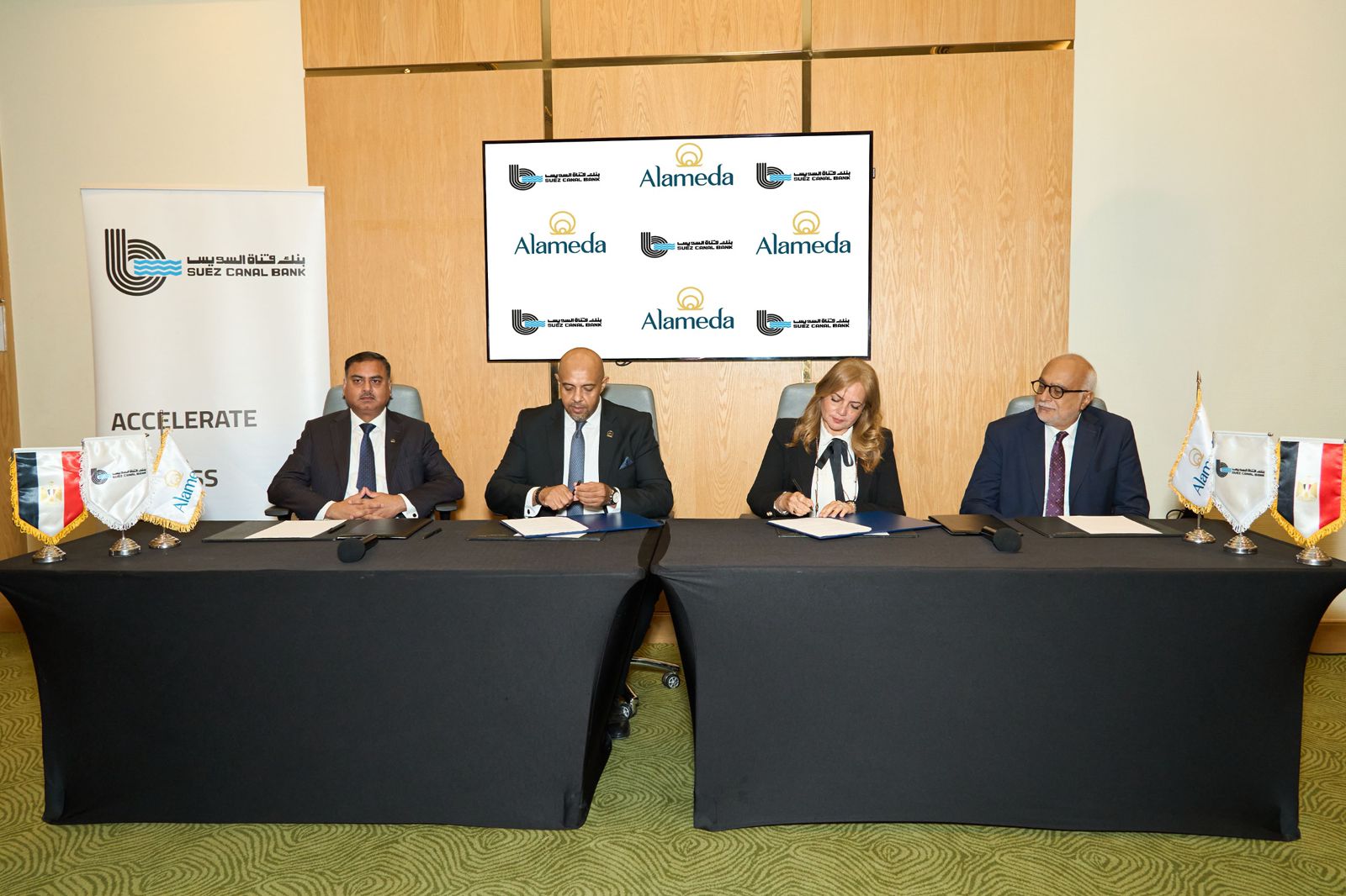 أعلن بنك قناة السويس عن توقيع اتفاقية تفاهم مع مجموعة ألاميدا للرعاية الصحية، إحدى أبرز المجموعات الرائدة في تقديم خدمات الرعاية الطبية المتكاملة في مصر.