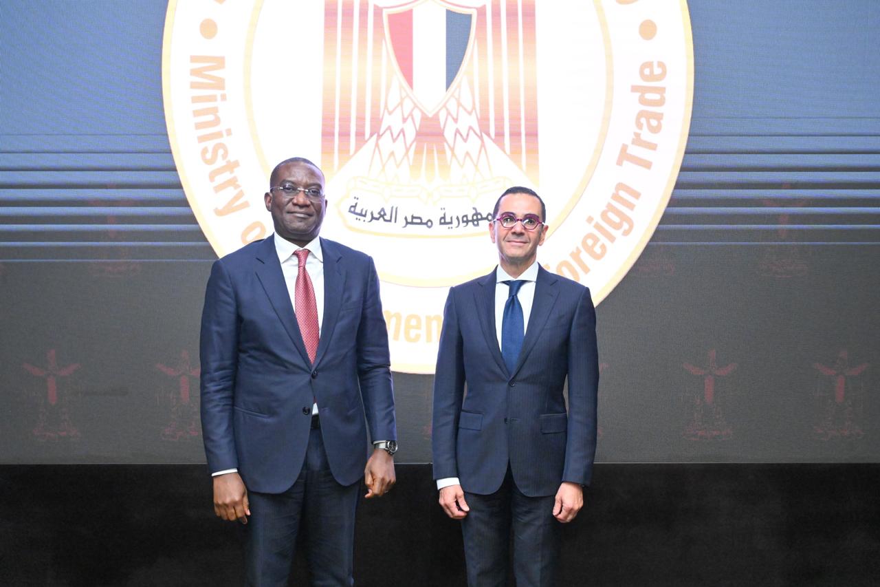 وزير الاستثمار يبحث التعاون مع نائب رئيس الوزراء بجمهورية الكونغو الديمقراطية
