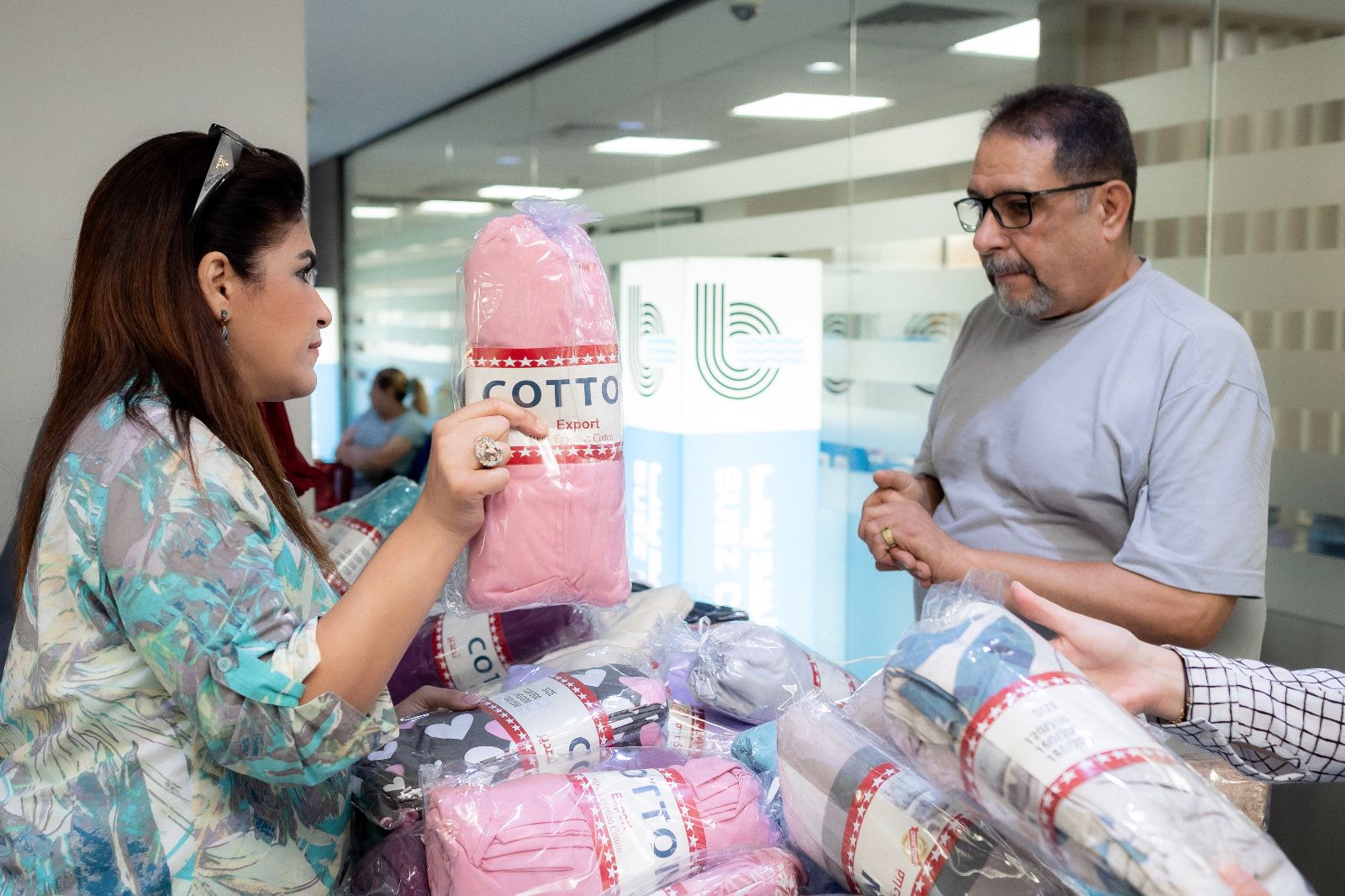 بنك قناة السويس يطلق بازار «العودة للمدارس» لدعم أصحاب الحرف والمشروعات الصغيرة